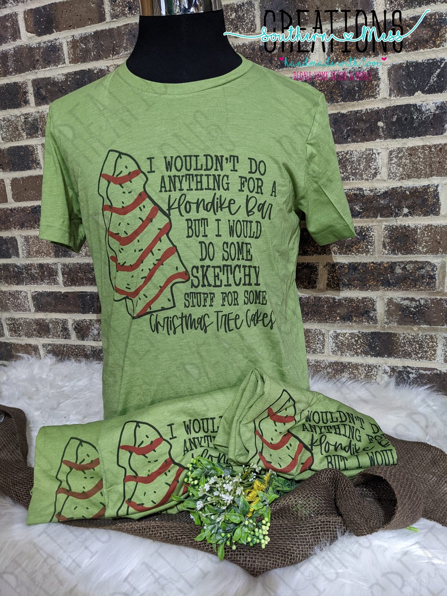 Short Sleeve: Sketchy Stuff For Christmas Tree Cakes